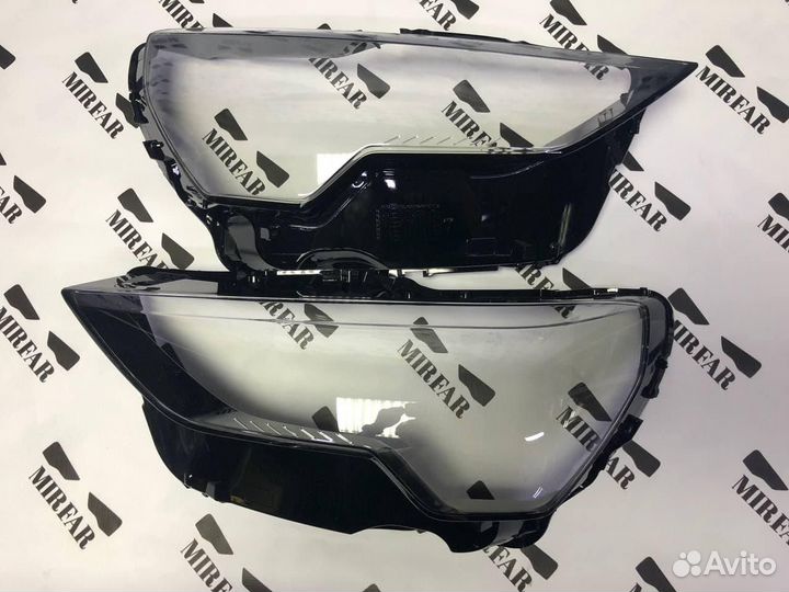 Левое стекло фары Audi Q3 F3 2018-н.в