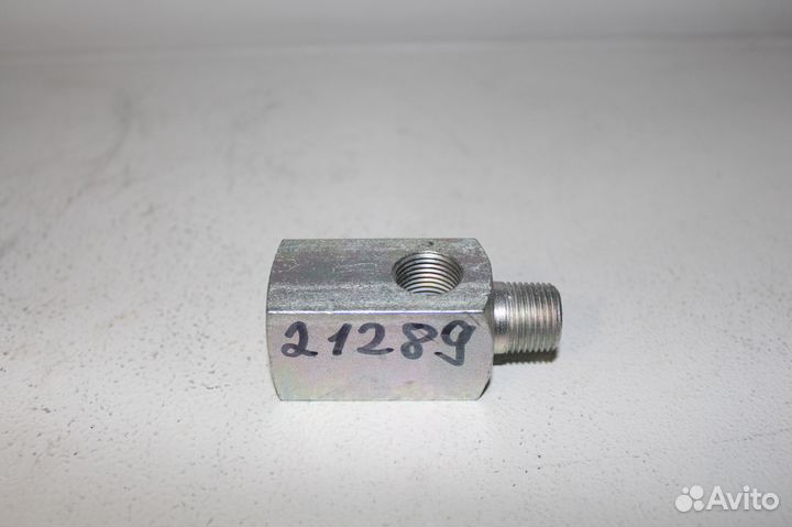 Тройник урал усилителя тормозов М22х1.5-К 3/8