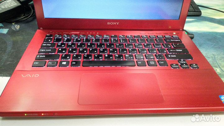 Ноутбук Sony Vaio svs131g1dv