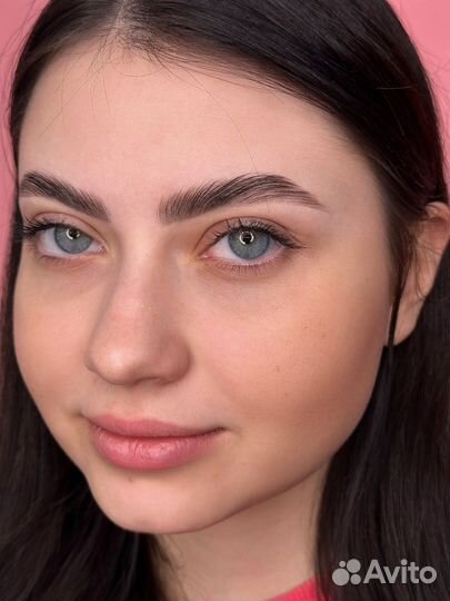 Окрашивание и коррекция бровей