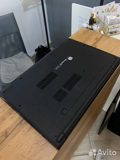 Ноутбук dell vostro 15