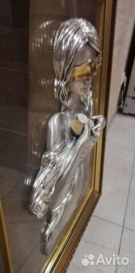 Картина-бюст