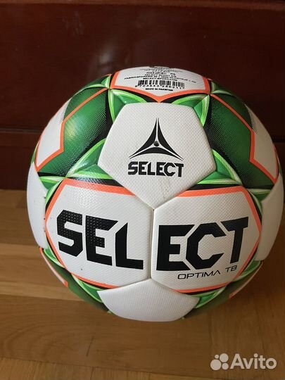 Футбольный мяч