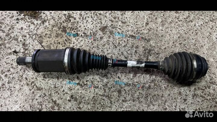 Полуось передняя левая BMW 6 F06/F12/F13 2011