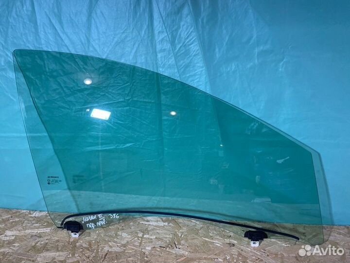 Стекло двери переднее правое Renault Megan Iii