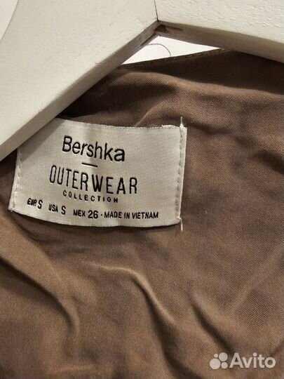 Тренч женский bershka S