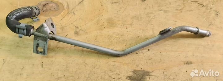 Вентиляционная трубка Mercedes CLS218 OM642