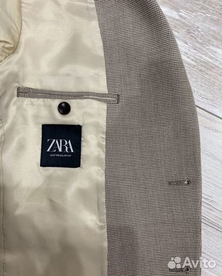 Костюм брючный мужской Zara