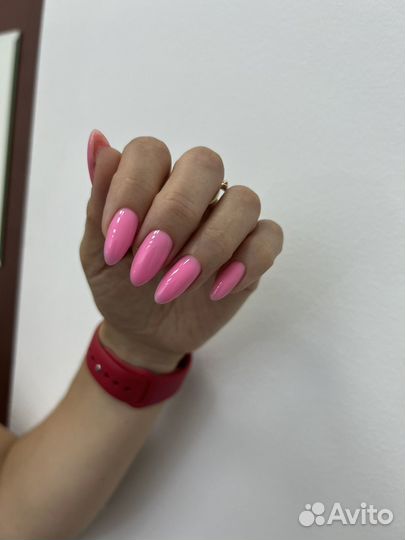 Маникюр и педикюр