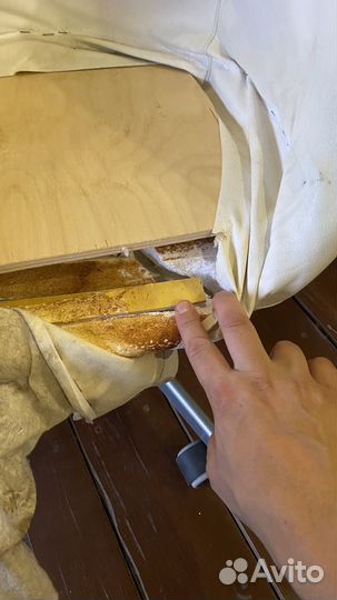 Белое кресло IKEA под восстановление