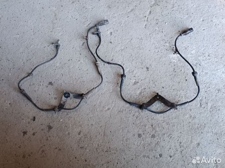 Датчик abs задний LR nissan qashqai g11