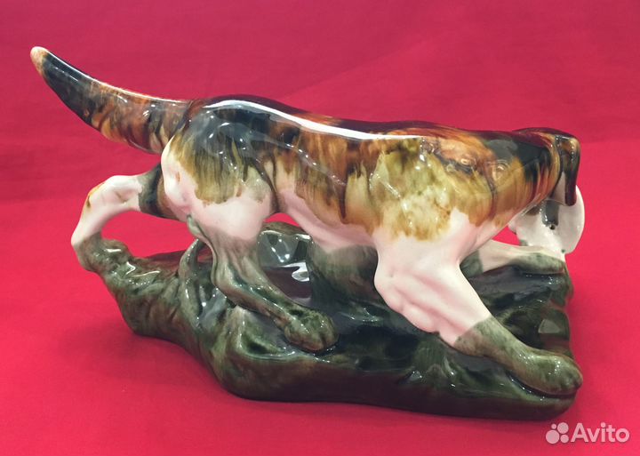 Статуэтка. Майолика. Собака с дичью. СССР