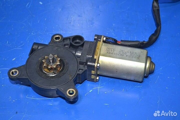 Моторчик стеклоподъёмника, правый MAN TGA 18.480