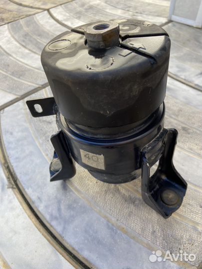 Подушка двигателя camry 40