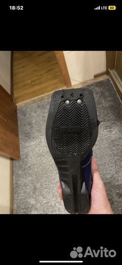 Лыжные ботинки