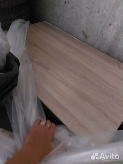 Стеклянная тумба под тв