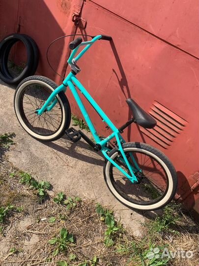 Трюковой велосипед BMX