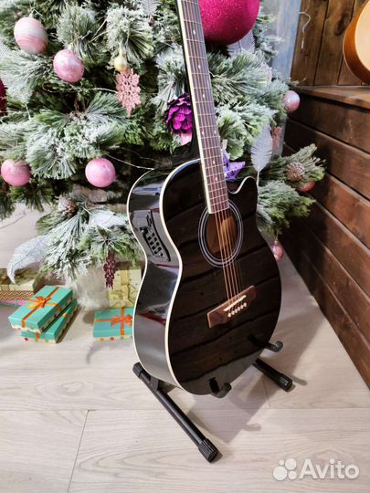Электроакустическая гитара