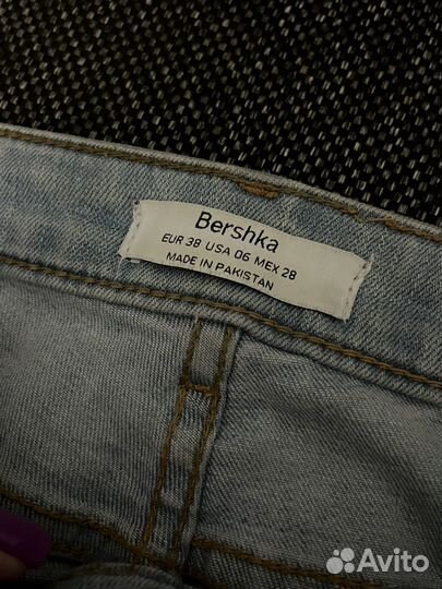 Джинсы bershka