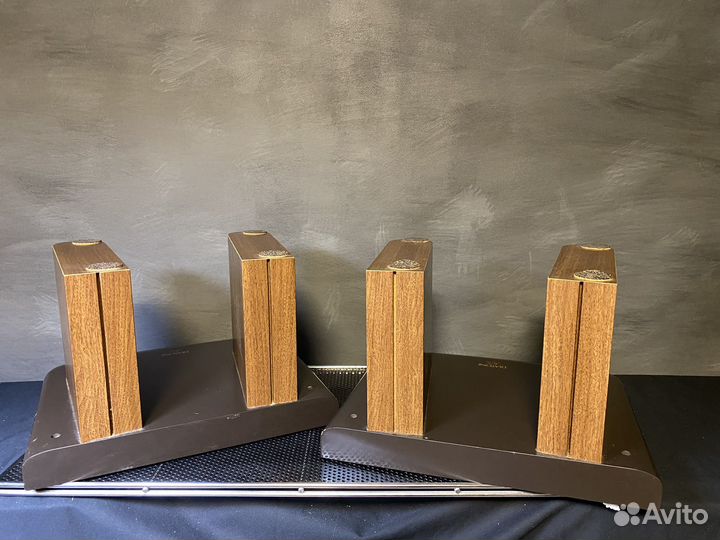 Подставки под акустику фирменные (Япония)
