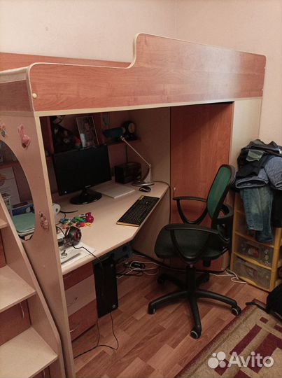 Детская стенка с кроватью чердаком