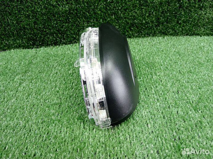 Поворотник в зеркало правый VW Golf 6 Touran VAG