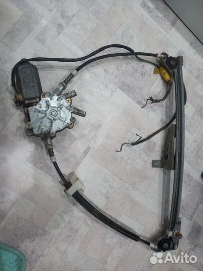 Передние электроподьёмники