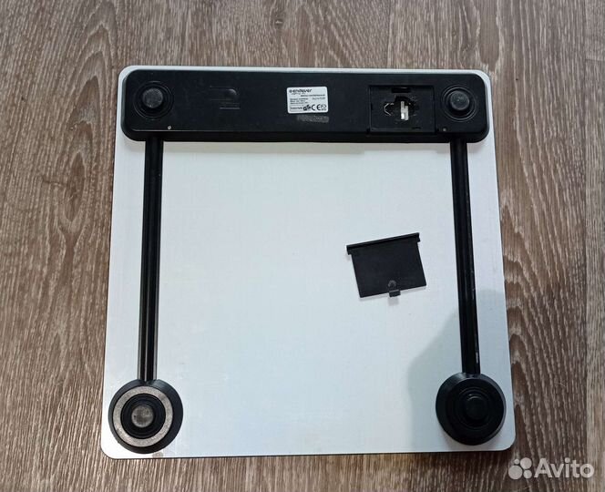 Весы напольные электронные Endever Skyline FS-509