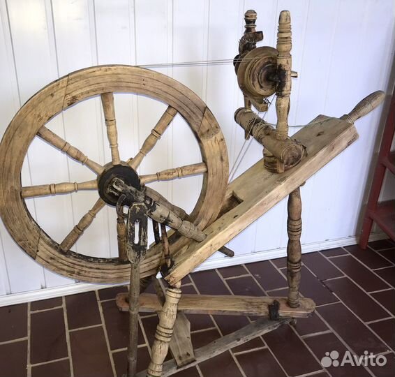 Прялка деревянная старинная