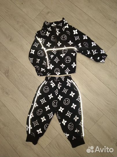 Ветровочный костюм