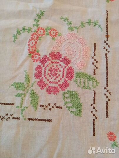 Скатерть винтажная с вышивкой