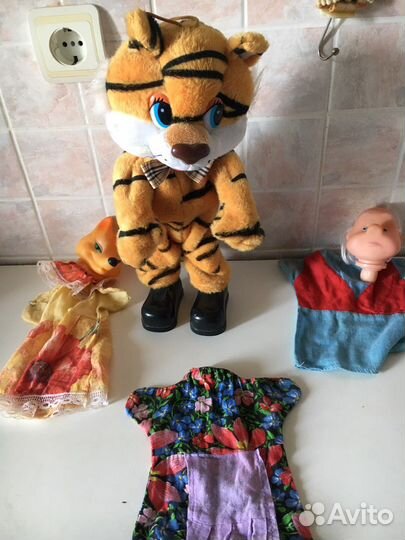 Игрушки Хрюша, лев врнмен СССР и другие