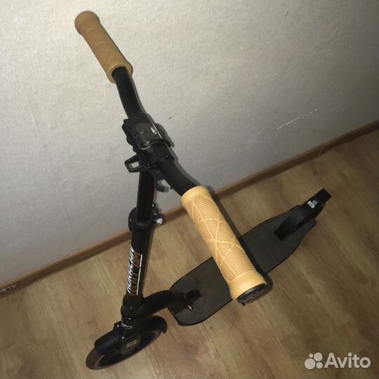 Самокат tech team Huracan