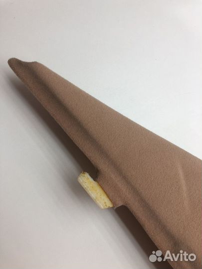 Обшивка стойки задняя левая Мерседес 2206950337