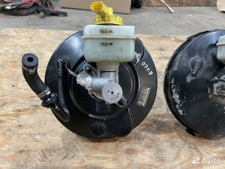 Вакуум +главный тормозной октавия тур гольф 4 бора