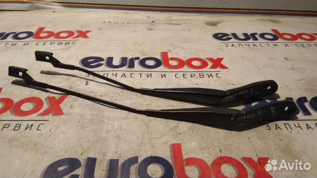 Поводок стеклоочистителя передний левый Ford Mond