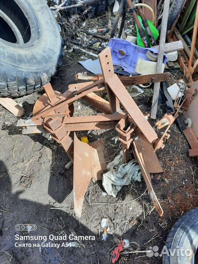 Плуг на минитрактор