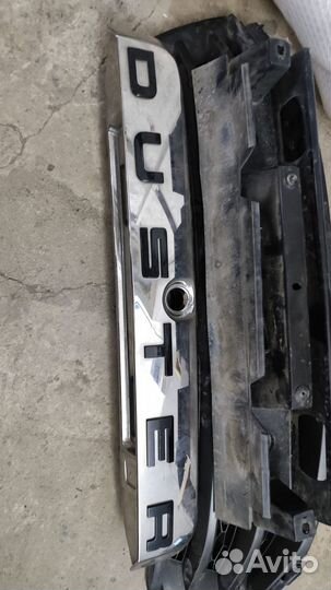 Накладка крышки багажника duster