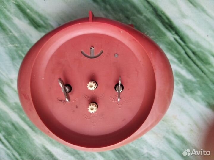 Будильник янтарь СССР