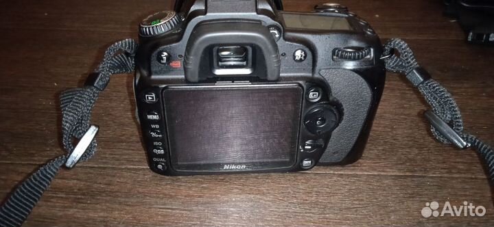 Зеркальный фотоаппарат Nikon D90