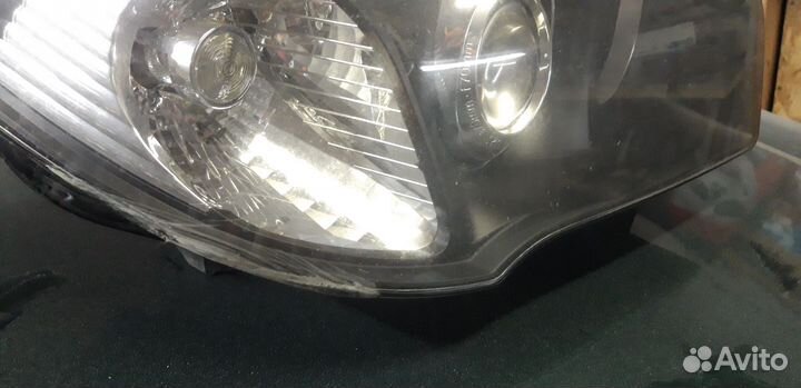 Фара бмв X3 E83 ксенон