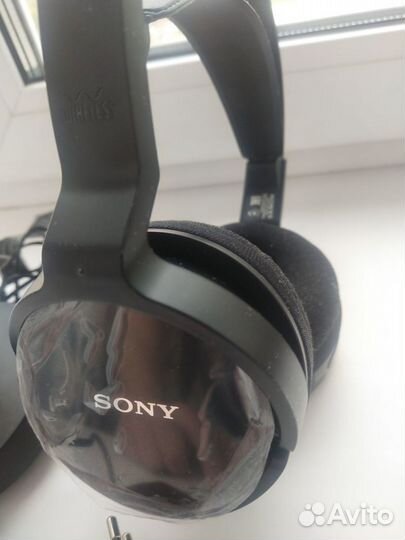 Беспроводные наушники sony