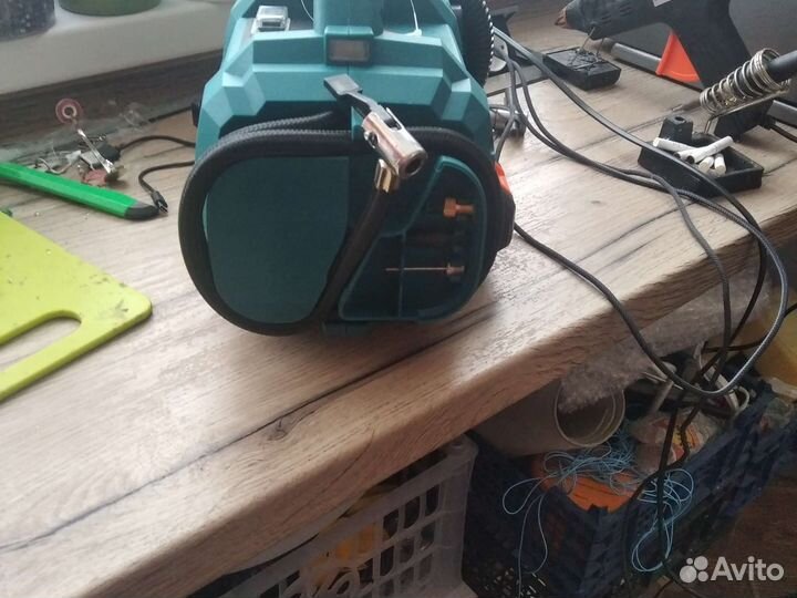 Насос аккумуляторный автомобильный