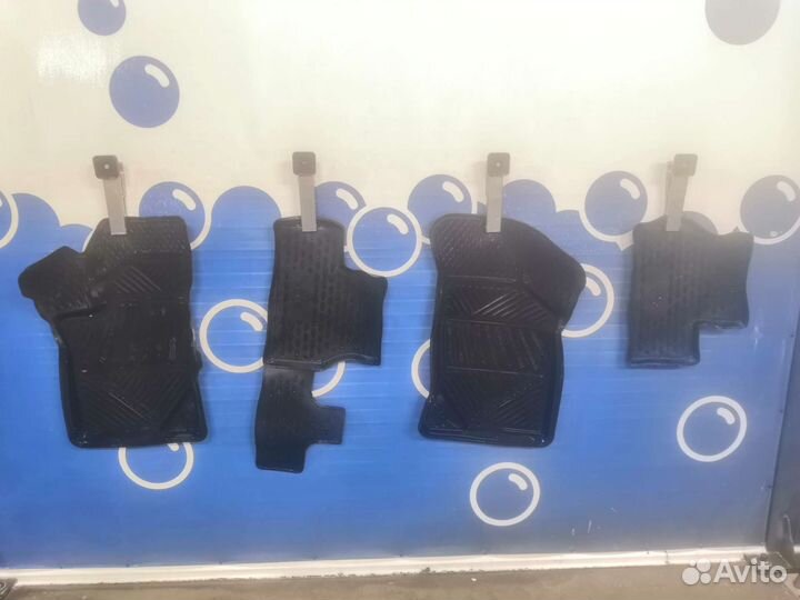 Коврики резиновые в ладу гранта