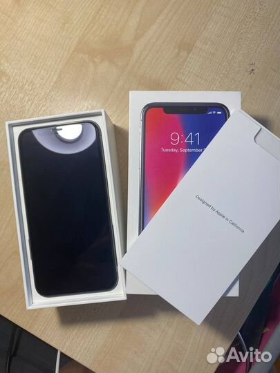 iPhone X, 64 ГБ