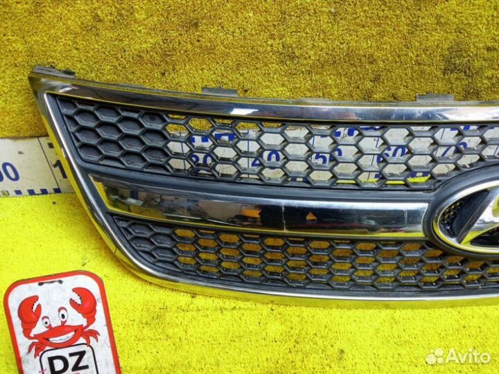 Решетка радиатора передняя Hyundai Grand Starex/H1