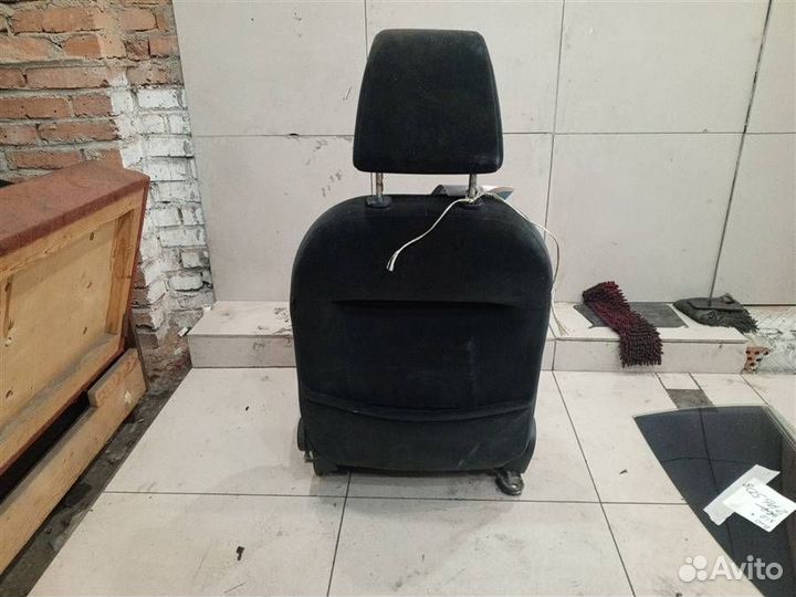 Сиденье переднее левое Ford Focus 2 2004-2008