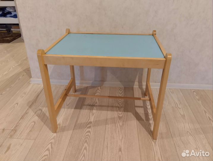 Детский стол и стул
