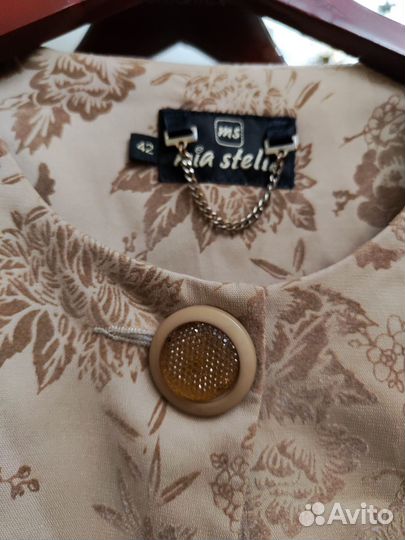 Плащ женский