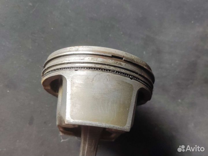 Поршень Mercedes Benz X204 glk 280 3.0